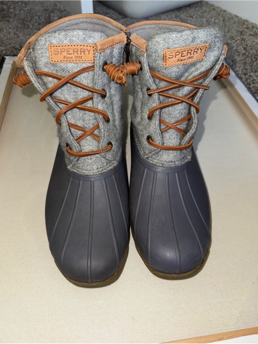 Sperry Women Rubber Duck Boots with Gray Felt Collar and Brown Laces